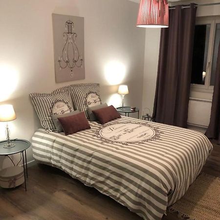 Logement A Brive Proche Centre-Ville Et Campagne - Climatisation, Wifi, Coin Exterieur Et Parking Prives Εξωτερικό φωτογραφία