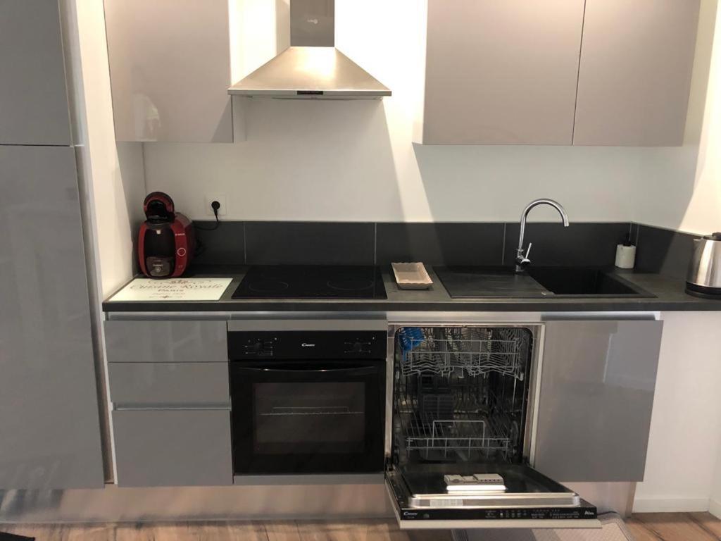 Logement A Brive Proche Centre-Ville Et Campagne - Climatisation, Wifi, Coin Exterieur Et Parking Prives Εξωτερικό φωτογραφία